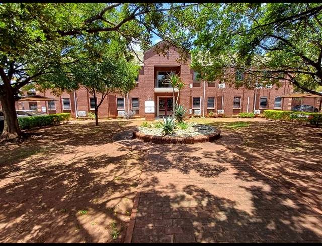 BUSINESS PROPERTY TO RENT IN DIE HOEWES